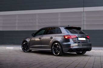 Audi RS3 Sportback 2.5 TFSI quattro S tronic - 4