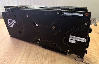 ASUS ROG-STRIX-RX580-T8G-GAMING - 4
