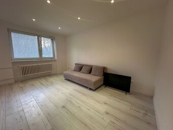 Na prenájom: Moderný 1-izbový byt v Seredi – 650 € - 4