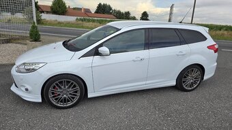 Ford Focus - 4