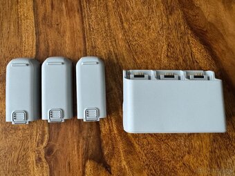 DJI Neo Fly More Combo - 4