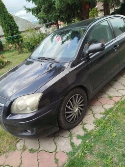 Avensis - 4