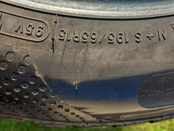 195/65 r15 celoročne pneumatiky - 4