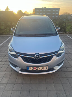 Opel Zafira Tourer 2.0 CDTI TOP STAV - 4