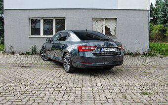 Škoda Superb 2.0 TDI SCR DSG - 4