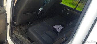 Land Rover Discovery 4 3,0 TDV6 - 4