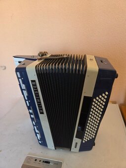 Predám akordeón Weltmeister - 4