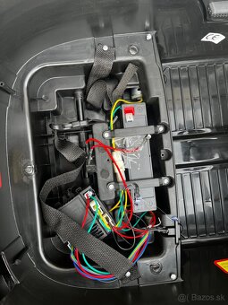 Detské elektrické autíčko - 4