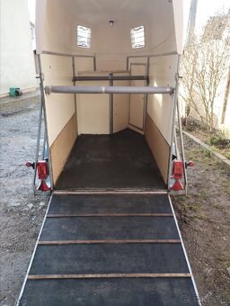 Prepravnik na kone.Hofer PT135. - 4