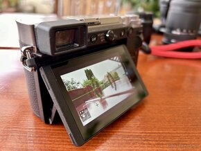 Predam fotoaparat Panasonic Lumix DC-GX9 + 3 objektivy - 4