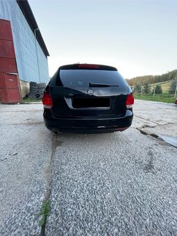 Volkswagen Golf 1.6 - 4