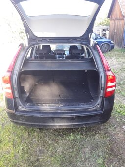 Kia Cee'd 1.6 CRDi 16V 85KW r.v.: 2008 - 4
