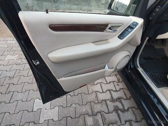 Mercedes B200 - 4