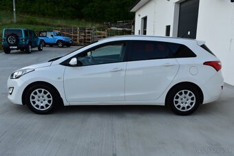 Hyundai i30 CW 1.6i CRDi 16V DOHC Comfort - pôvod SR - 4