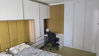 Predám veľký 2-izbový byt so záhradou a parkovaním - 4