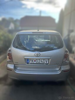 Toyota Corolla Verso 2.2 - 4