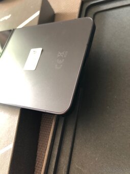 Samsung Galaxy Z Flip 7 256Gb Black - 4