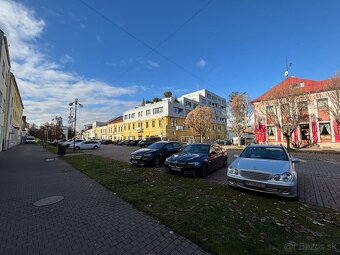 Na prenájom obchodný priestor v centre mesta Poprad - 4