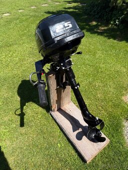 Lodný motor suzuki 2,5 - 4