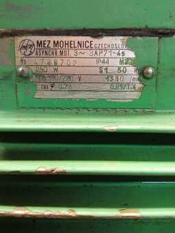 Predám elektromotor s prevodovkou. - 4