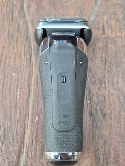 Braun S9 Pro holiaci strojček - 4