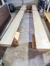 Velký drevený stol s lavicami - 4