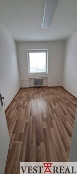 Na Prenájom Kancelárske priestory v Galante - 4