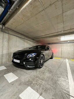 🚙 Mercedes Benz AMG E220 4matic - 4