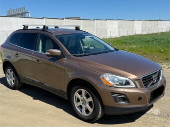 Predám Volvo XC60 2,4D 4x4. Rok vyr. 2009 - 4