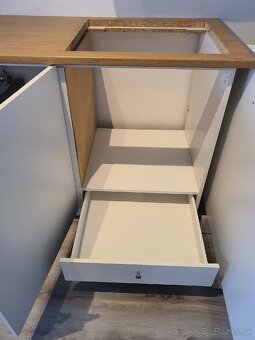 Kuchynská linka Ikea Knoxhult - 4