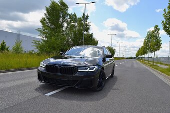 BMW 5 Touring 530d xDrive Mpaket Laser display key panorama - 4