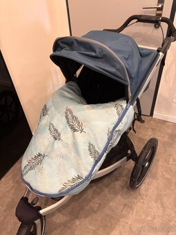 Thule UG2 - 4