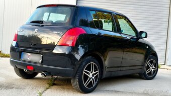 Suzuki Swift 1.3i 125 000km - 4