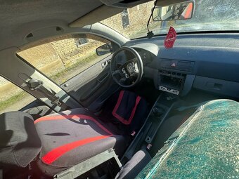 Skoda fabia 1.4mpi - 4