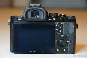 Fotoaparát Sony Alpha A7 Objektív Viltrox 20mm f2.8 1200 - 4