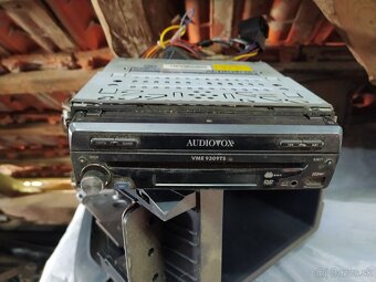 Autorádia JVC Audiovox Majestic, Blaupunkt, Clarion, Sony - 4