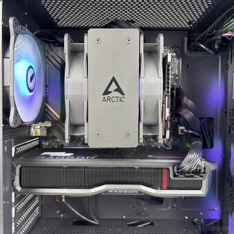 Herný PC R7 5800X / RX 7800XT 16GB / 32GB RAM / 1TB NVMe - 4