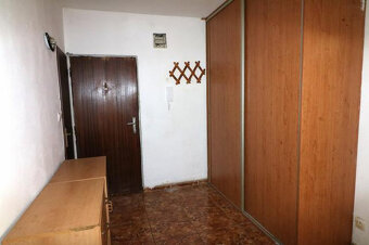 PREDAJ 3 - IZBOVÝ BYT S LOGGIOU A BALKÓNOM VLČINCE - 4