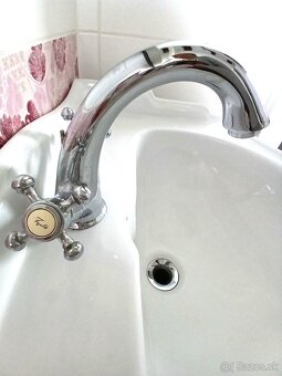 RETRO umývadlova skrinka 60x80x45 s umývadlom a batériou - 4