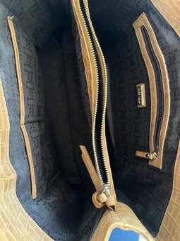 Talianska koženná kabelka COCCINELLE - 4