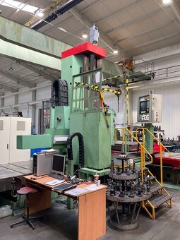 Horizontální vyvrtávačka WHN 13.4 A CNC - 4