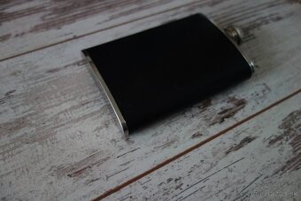 Nerezová ploskačka potiahnutá kožou - ťapka. - 4