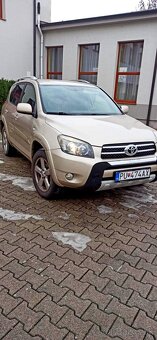 Toyota Rav 4 - 4