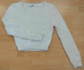 Dámsky chlpatý ružový sveter/tričko/crop top, dlhý rukáv - 4