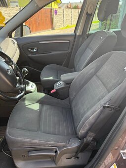Renault Megane Scenic - 4