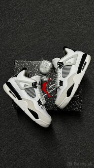 Nike Air Jordan 4 Retro "Military Black" - 4