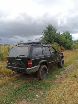 Predám Jeep Cherokee XJ 2.5TD bez TP,ŠPZ - 4