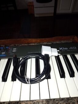 Virtual Analog Synthesizer "NOVATION Xio 49"+ USB napájač - 4