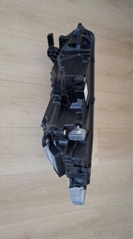 Svetlo Škoda Octavia 4 - 4