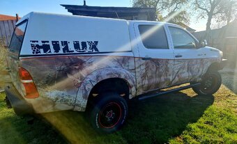 Hladá sa ukradnutá TOYOTA HILUX - 4